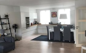 City Lux Apartm, 2 Full Bathrooms, 2Tv